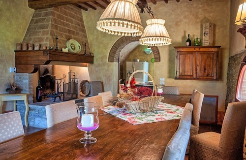 Barberino Val d'Elsa Villa | Beautiful private villa with A/C, WIFI, private pool, hot tub, TV, patio, close to San Gimignano