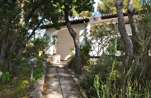 Sperlonga Villa | Beautiful private villa for 6 people with WIFI, patio, pets allowed and parking