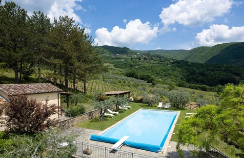 Subbiano Villa | Beautiful private villa with private pool, A/C, hot tub, WIFI, TV, terrace, parking, close to Arezzo
