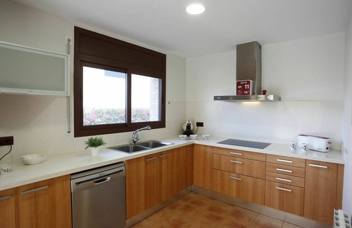 Cap Roig Villa | Beautiful private villa for 8 people with WIFI, private pool, TV, patio, pets allowed and parking