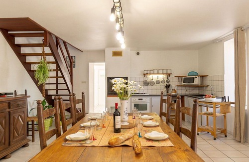 Bourg-Blanc House | Beautiful private villa for 8 guests with WIFI, pool, terrace, pets allowed and parking