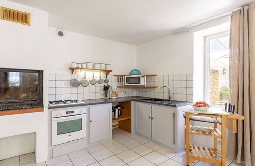 Bourg-Blanc House | Beautiful private villa for 8 guests with WIFI, pool, terrace, pets allowed and parking