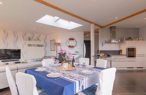 Plouarzel House | Beautiful private villa for 6 people with WIFI, TV, terrace and pets allowed
