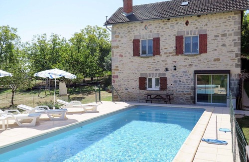 Loubressac Villa | Beautiful private villa with A/C, private pool, TV, terrace, pets allowed and panoramic view