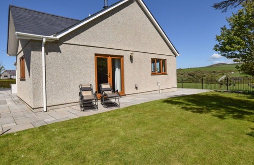Aberdaron House | Beautiful private villa for 6 people with WIFI, TV, patio, panoramic view and parking