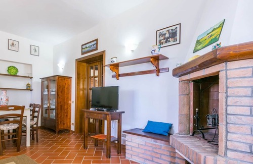 Capalbio House | Beautiful private villa for 14 guests with A/C, WIFI, TV, patio, pets allowed and parking