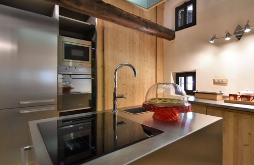 Madesimo House | Beautiful private villa for 8 guests with WIFI, hot tub, TV, terrace, pets allowed and parking