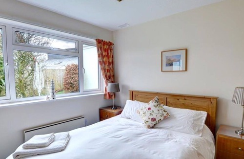 Woolsery House | Beautiful private villa for 4 guests with WIFI, TV, patio and parking
