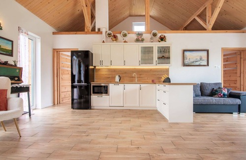 Kierwik House | Beautiful private villa with hot tub, WIFI, TV, terrace, pets allowed and panoramic view