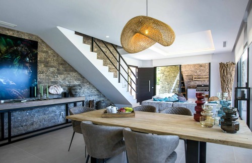 Mar Azul Villa | Beautiful private villa for 8 guests with WIFI, A/C, private pool, TV and patio