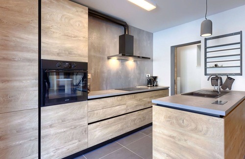 Groznjan House | Beautiful private villa for 6 guests with A/C, private pool, WIFI, hot tub, TV, terrace and park.