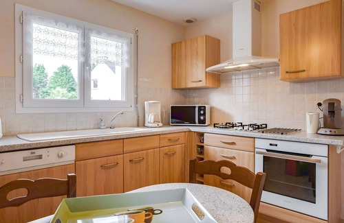 Erdeven House | Beautiful private villa for 8 guests with WIFI, TV, terrace, pets allowed and parking