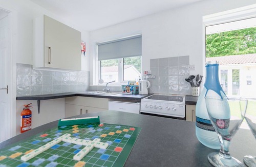 Liskeard House | Beautiful private villa for 8 people with WIFI, TV and patio