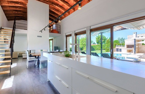 Sveti Petar u Sumi Villa | Beautiful private villa with A/C, WIFI, private pool, hot tub, TV, terrace, pets allowed and par.
