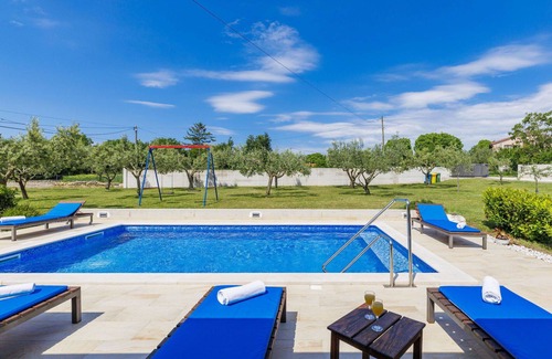 Filipana House | Beautiful private villa for 6 people with WIFI, private pool, A/C, TV, terrace and parking