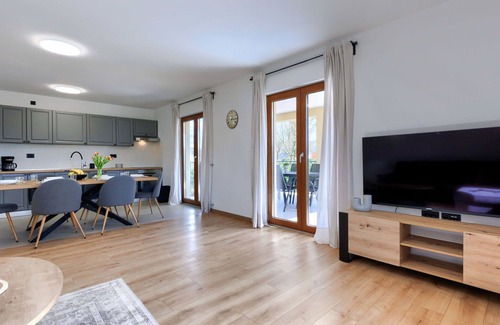 Pican House | Beautiful private villa with WIFI, A/C, private pool, TV, terrace, pets allowed and parking