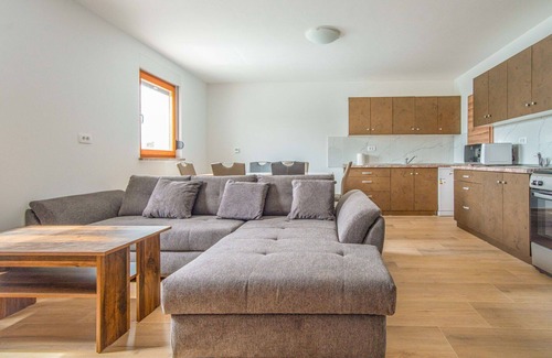 Viskovo House | Beautiful private villa for 10 guests with A/C, WIFI, private pool, TV, terrace and parking