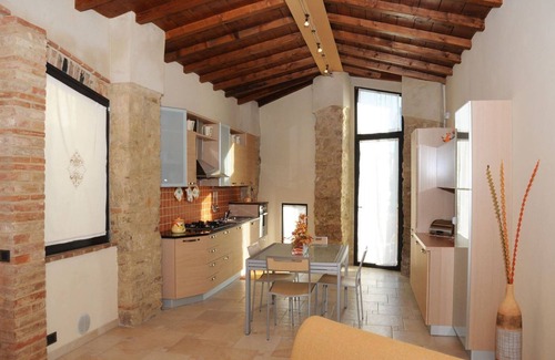 Asciano Villa | Beautiful private villa for 4 people with WIFI, A/C, pool, TV, terrace and parking