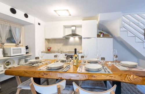 Piuro House | Beautiful private villa for 6 guests with WIFI, TV, patio, pets allowed and parking