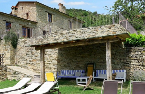 Cortemilia Villa | Beautiful private villa for 4 guests with internet, pool, patio, pets allowed and parking