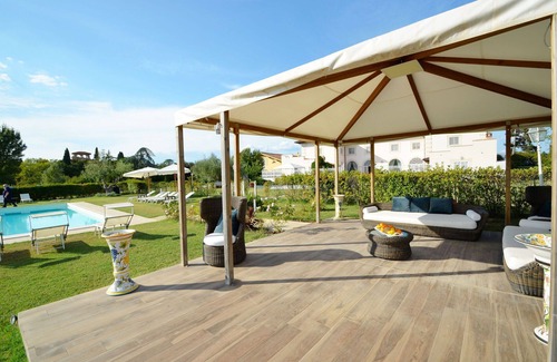 Signa Villa | Beautiful private villa with hot tub, A/C, WIFI, private pool, TV and parking, close to Florence