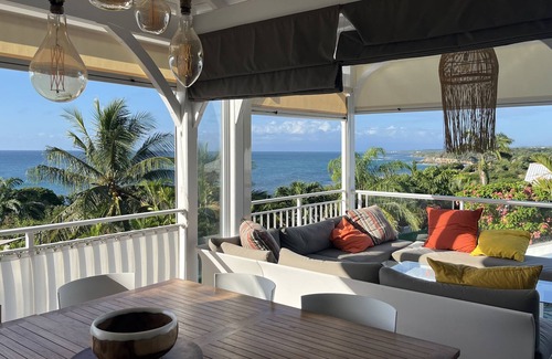 Sainte-Anne Villa | Beautiful property, Breathtaking view on the isles and Beach access