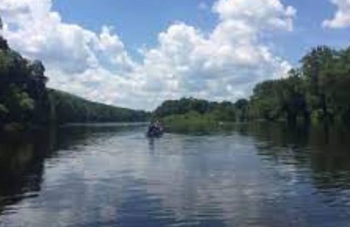 Shawnee Apartment | Beautiful property with a breathtaking view of river and mountains.