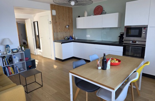 Plouguerneau Condo | BEAUTIFUL, QUIET COCOON WITH STUNNING SEA VIEW