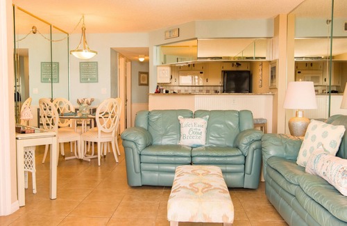 Daytona Beach Shores Condo | Beautiful, Recently updated Condo! - GORGEOUS Ocean Views!