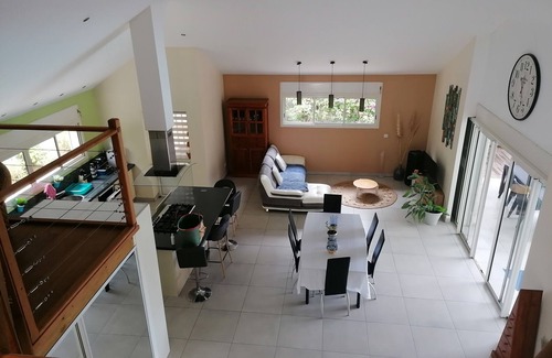 L'Etang-Sale Villa | Beautiful villa with swimming pool