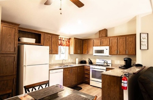 Mariposa House | Beautiful, Relaxing, Getaway, near Yosemite National Park!