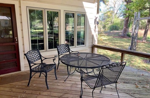 Anderson Cabin | Beautiful remodeled cabin on breathtaking ranch!