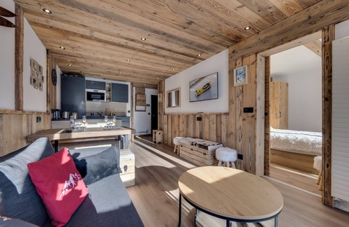 Val-d'Isere Apartment | Beautiful renovated apartment