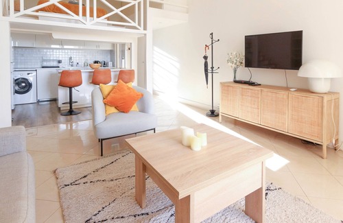 Prado - Republique Apartment | Beautiful Renovated Studio with AC and TERRACE - Benakey