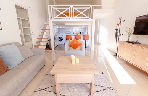 Prado - Republique Apartment | Beautiful Renovated Studio with AC and TERRACE - Benakey