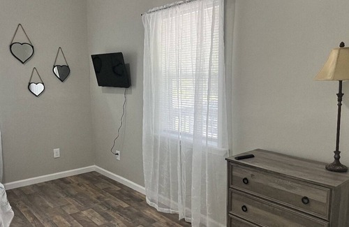 Kreole House | Beautiful Renovated Home in Moss Point