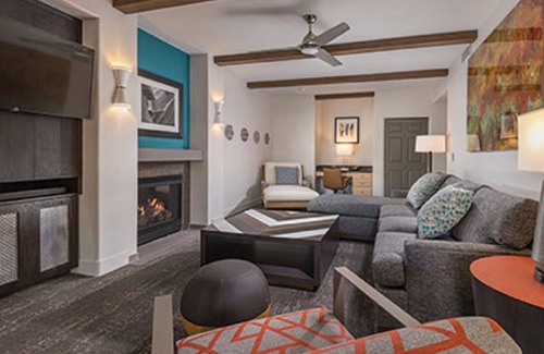 South Scottsdale Resort | Beautiful resort in the heart of it all!