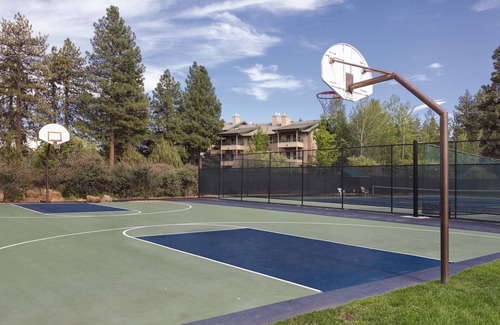 Klamath Falls Resort | Beautiful resort in the heart of it all !