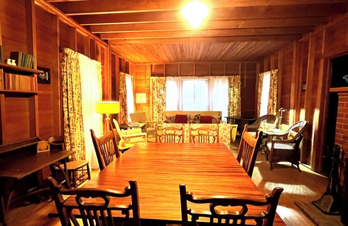 Roaring Brook Cottage | Beautiful Roaring Brook Cottage in Harbor Springs with beach access