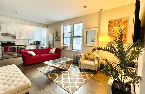 Hamilton Heights House | Beautiful Room in Newly Renovated Apt