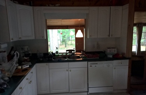 Killaloe Cottage | Beautiful Round Lake St Patricks Bay Cottage.