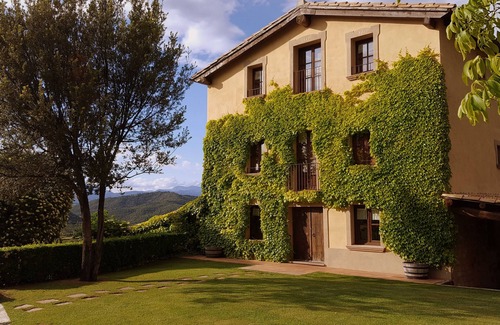Cardona Cottage | Beautiful Rural House, private pool, 7 rooms all with bathroom, 14-17 p