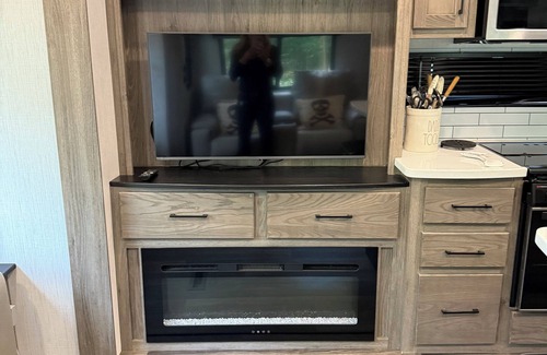 Columbus House | Beautiful RV minutes from TIEC