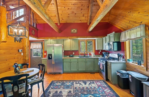 Hadley Cabin | Beautiful Sacandaga Lake Cabin in Adirondacks w/private lake access