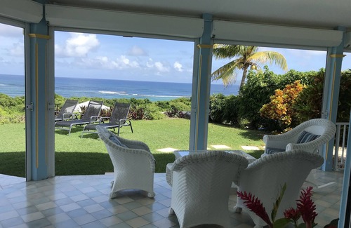 Saint-Francois Villa | Beautiful sea view villa with private pool and direct access to the beach