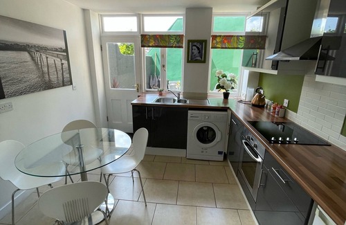 Deal Apartment | Beautiful seafront apartment