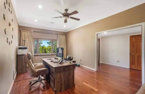 Granada Hills North House | Beautiful Secluded Home
