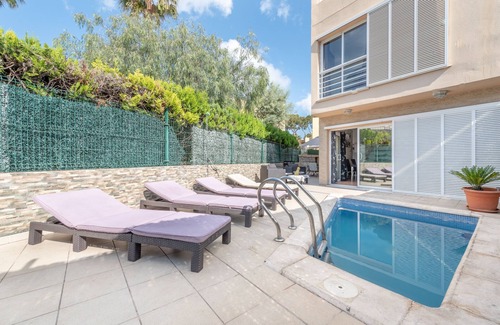 Alcanada Villa | Beautiful semi-detached house with pool and air conditioning near the beach
