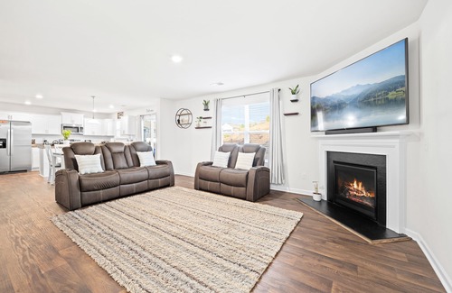 Pendleton House | Beautiful Serene Stay 5 Miles From Clemson University!