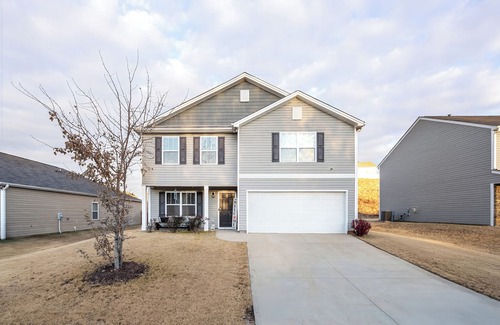 Pendleton House | Beautiful Serene Stay 5 Miles From Clemson University!